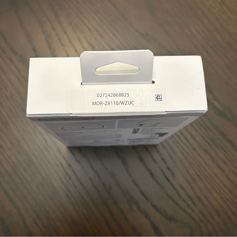 NWB Sony MDR-ZX110 Wired Stereo Headphones (White) - Picture 4 of 6